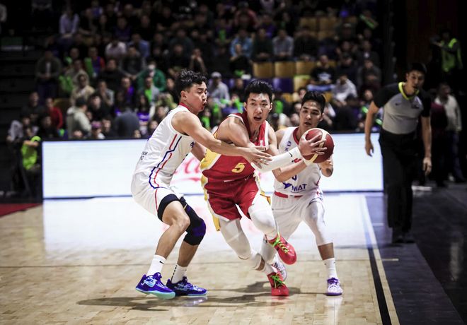 关于内线强攻奏效压制对手阵地的信息 关于内线强攻奏效压制对手阵地的信息